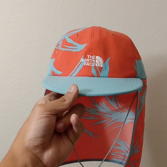 The North Face v sun cap c.never stop exploring. - Picture 3 of 6